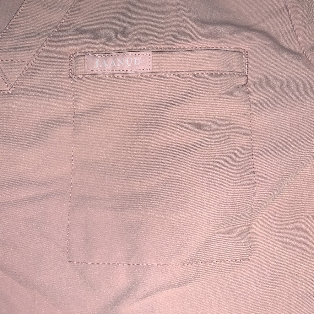 Jaanu blush pink large scrub top EUC *see my other listing for matching pants *